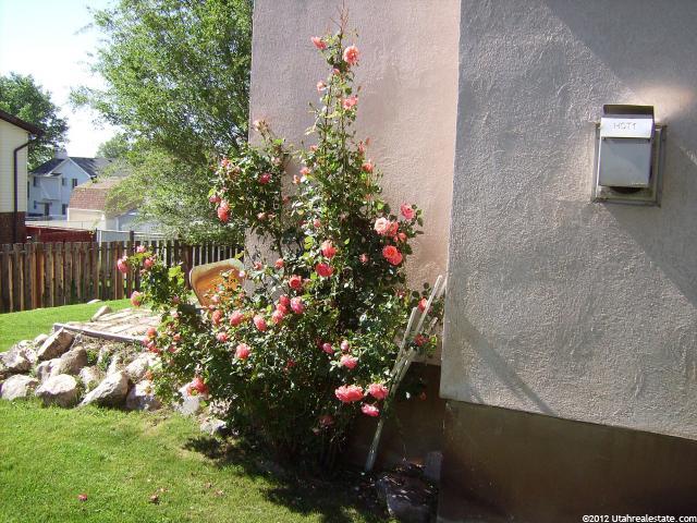 877 N Harrison Blvd, Ogden, UT 84404 — photo 2
