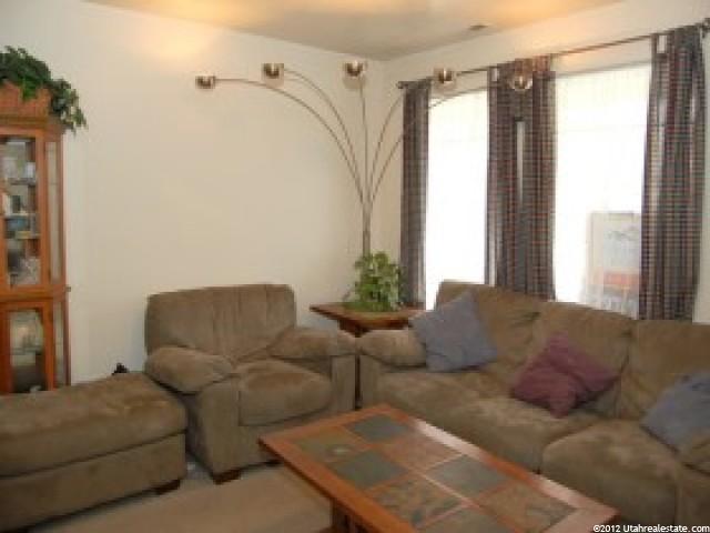 1008 E Sara Ln S, Ogden, UT 84404 — photo 3