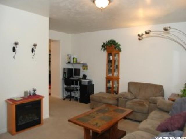 1008 E Sara Ln S, Ogden, UT 84404 — photo 4