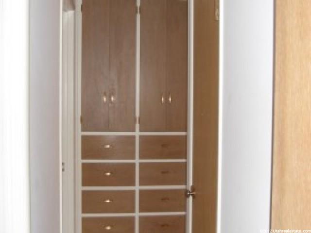 690 E Center St, Bountiful, UT 84010 — photo 5