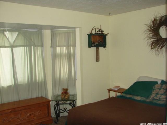 901 Brook Cir, Ogden, UT 84403 — photo 5