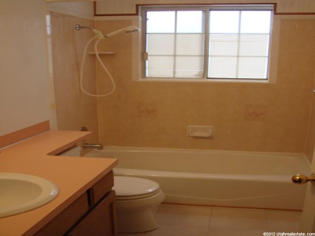 901 Brook Cir, Ogden, UT 84403 — photo 7