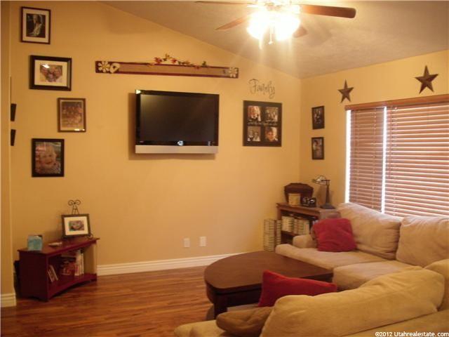 4012 Lily Dr, Roy, UT 84067 — photo 3