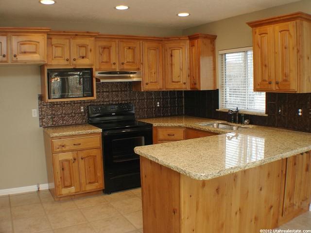 4873 S 3325 W, Roy, UT 84067 — photo 2