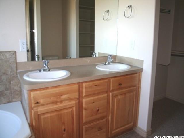 1843 S 2150 W, Syracuse, UT 84075 — photo 7