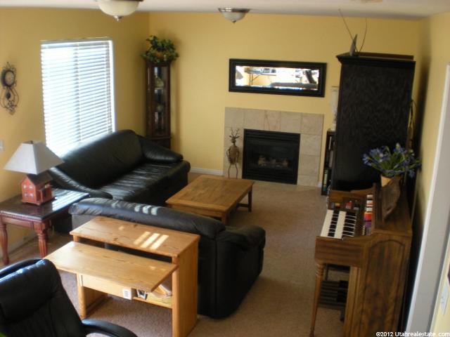 563 W 2350 N, Layton, UT 84041 — photo 5