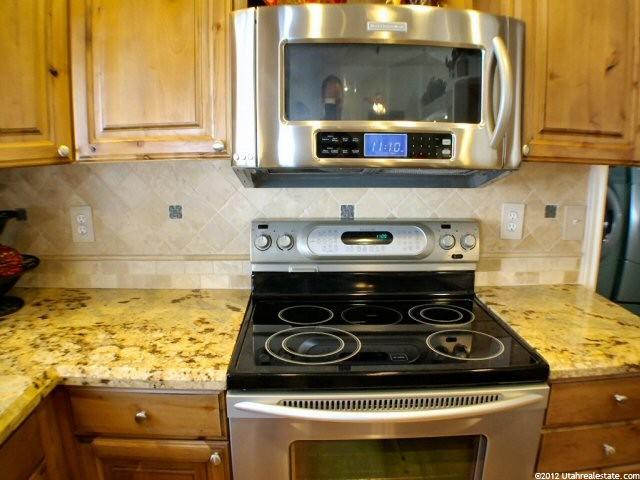 893 E Eaglewood Dr N, North Salt Lake, UT 84054 — photo 10