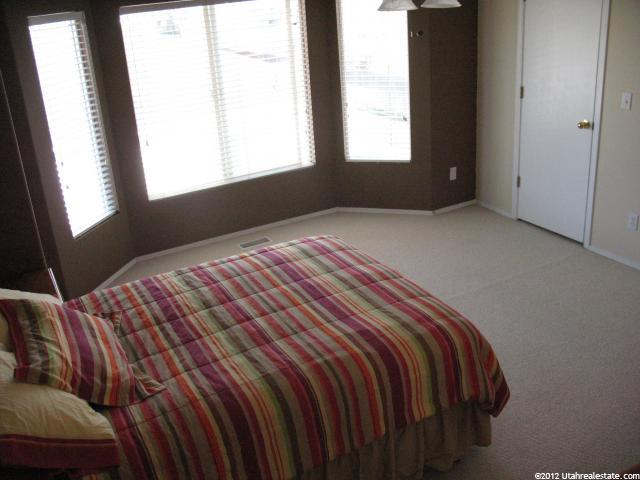 190 E 1325 N, Layton, UT 84041 — photo 12