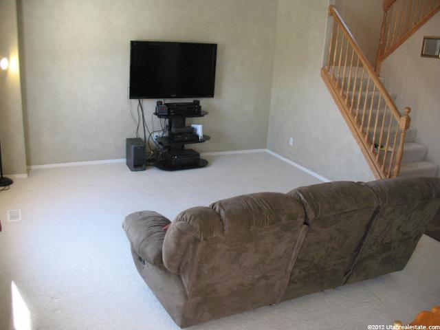 190 E 1325 N, Layton, UT 84041 — photo 5
