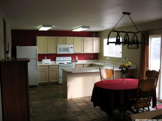 190 E 1325 N, Layton, UT 84041 — photo 8