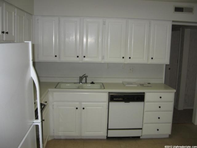 2273 E Tara Ln S #2, Holladay, UT 84117 — photo 4