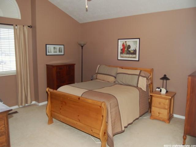 2079 N Sunset Dr, Layton, UT 84041 — photo 12