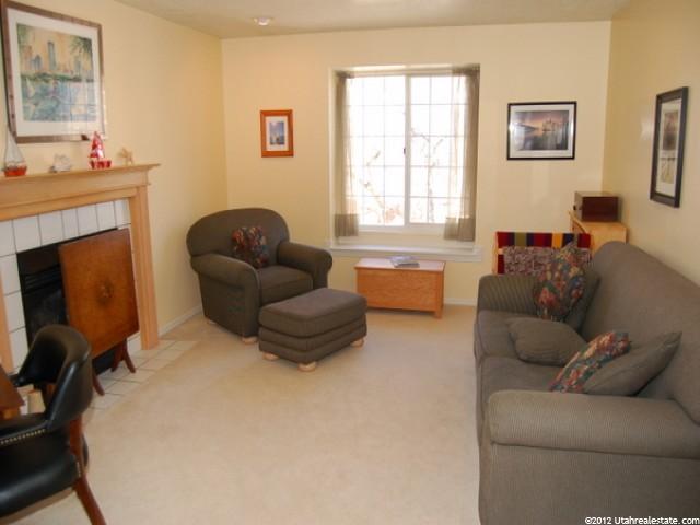 2079 N Sunset Dr, Layton, UT 84041 — photo 8