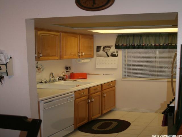 17 E 400 N #30, Bountiful, UT 84010 — photo 4