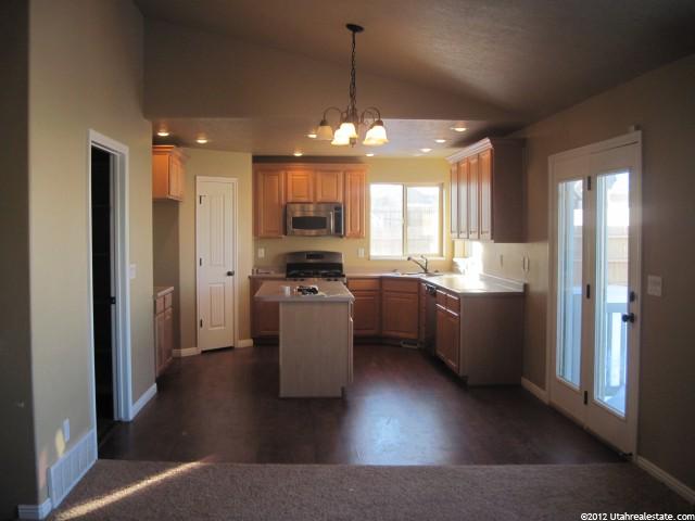 80 W 4130 S, Vernal, UT 84078 — photo 2