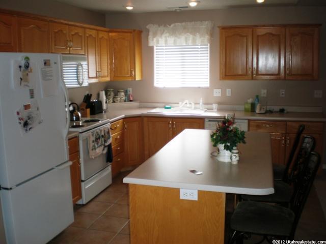 76 S 2180 E, St. George, UT 84790 — photo 2