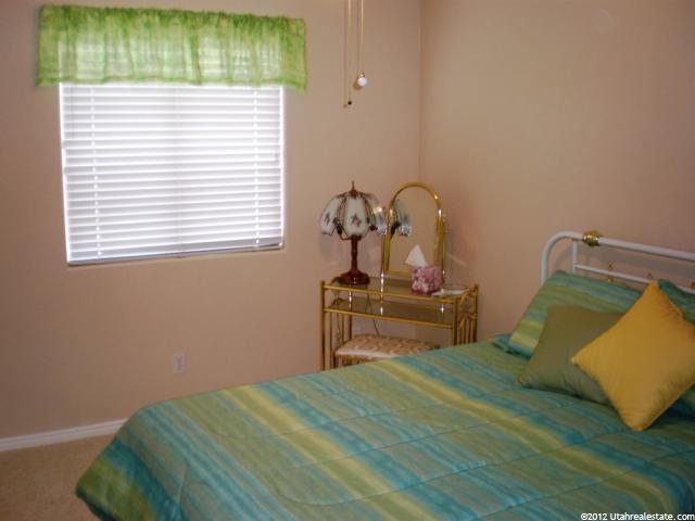76 S 2180 E, St. George, UT 84790 — photo 8