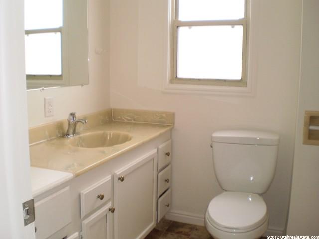 426 S Grant Ave E, Ogden, UT 84404 — photo 4
