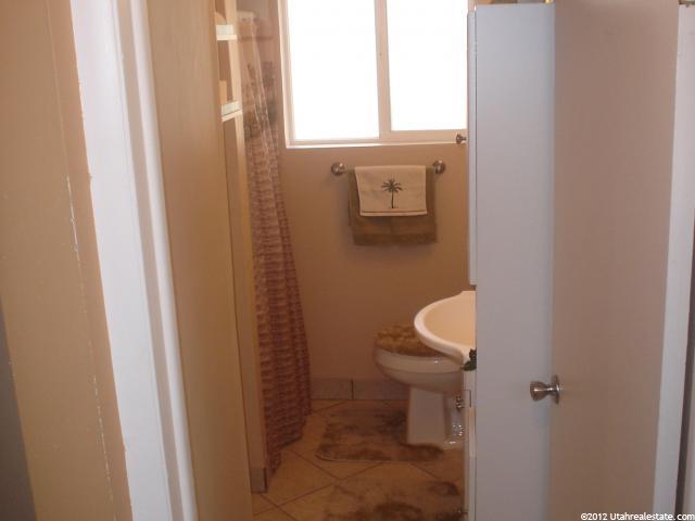 1389 S David Cir, Syracuse, UT 84075 — photo 4