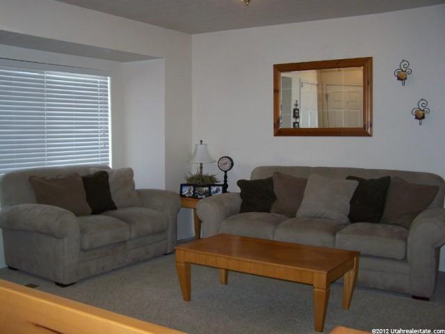 1678 N 2140 W, Clinton, UT 84015 — photo 2