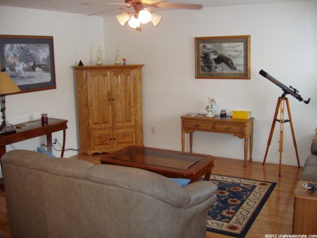 437 W Cobblestone Dr, Providence, UT 84332 — photo 2
