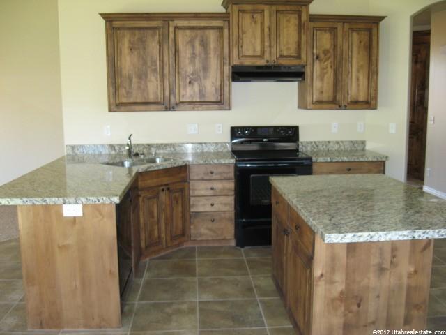 4748 S 1550 E, Ogden, UT 84403 — photo 3