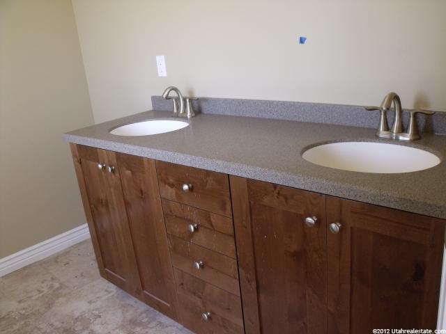 653 W 1850 S, Syracuse, UT 84075 — photo 2
