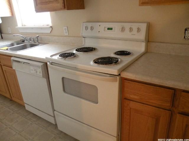 207 S 200 W, Tremonton, UT 84337 — photo 2