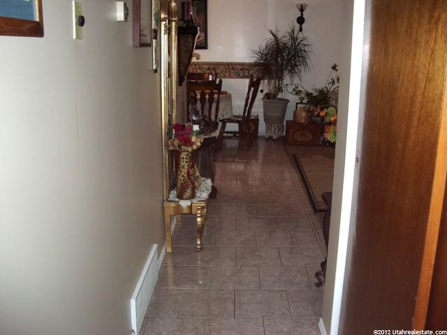 981 S 300 W, Ogden, UT 84404 — photo 8