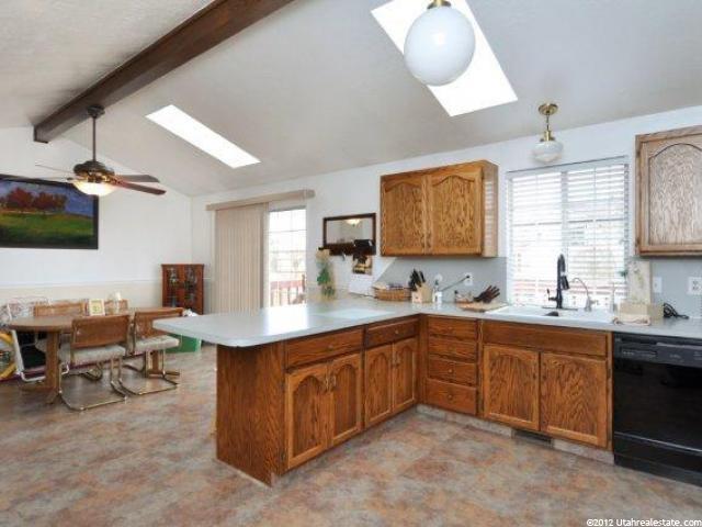4067 S 650 W, Riverdale, UT 84405 — photo 3