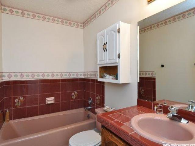 4067 S 650 W, Riverdale, UT 84405 — photo 7