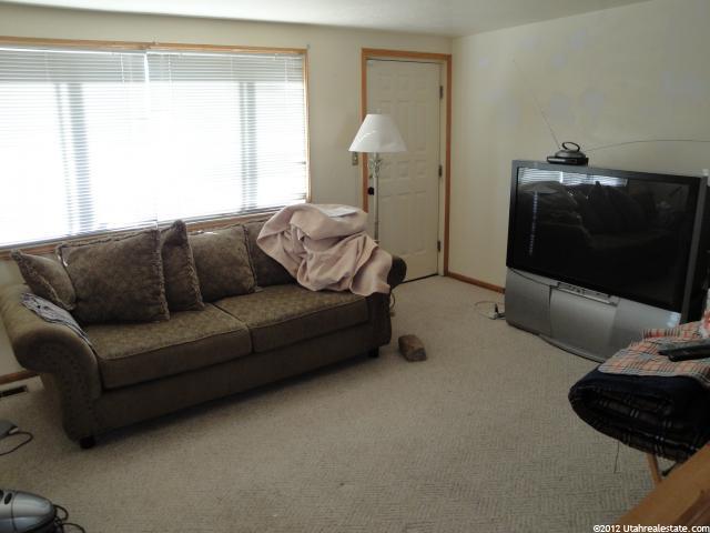 10175 S Amaryllis Dr E, Sandy, UT 84094 — photo 4