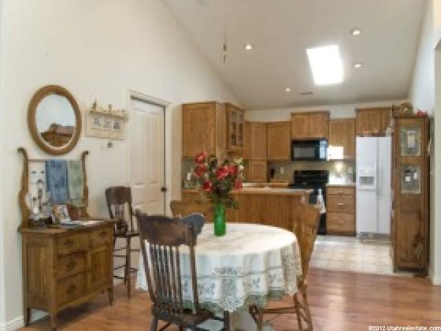 5164 S 350 E, Washington Terrace, UT 84405 — photo 3