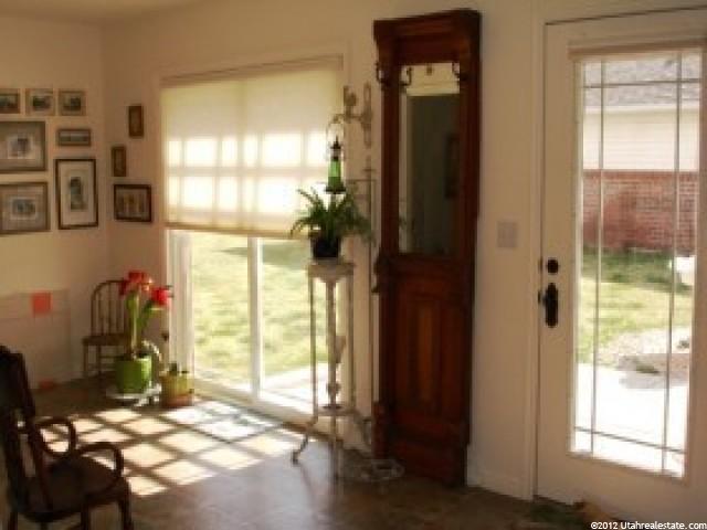 5164 S 350 E, Washington Terrace, UT 84405 — photo 5