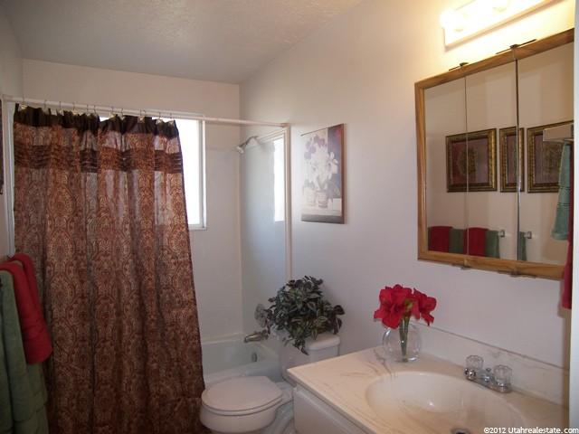 1602 N 550 W, Clinton, UT 84015 — photo 8