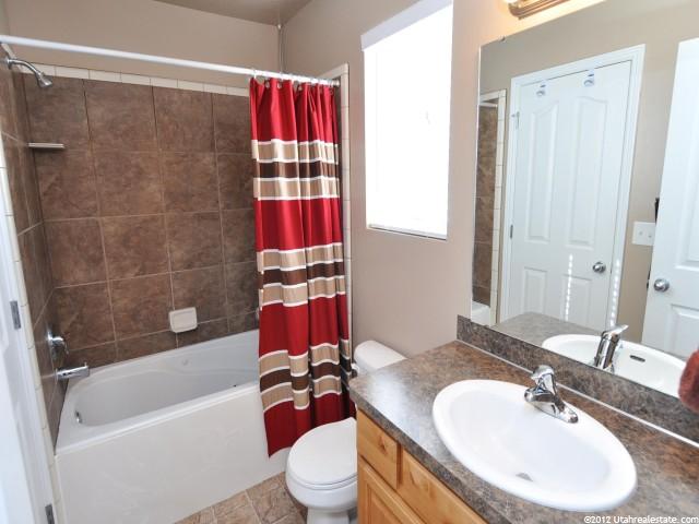 360 W 1925 N, Harrisville, UT 84404 — photo 8