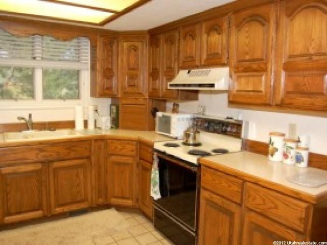 1683 Whispering Oaks Dr, Ogden, UT 84403 — photo 2