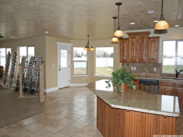 431 S 2075 W, Marriott Slaterville, UT 84404 — photo 4