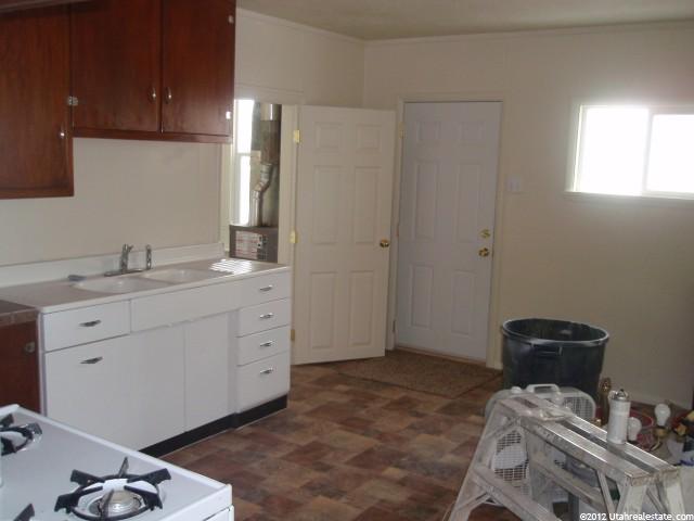 155 E 200 S, Vernal, UT 84078 — photo 10