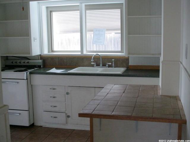 554 W Center St, Logan, UT 84321 — photo 6
