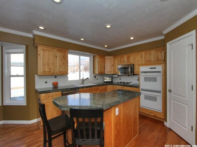 2873 E Belton Cir, Sandy, UT 84093 — photo 2