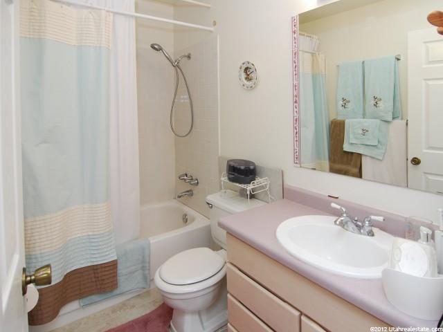 88 W 50 S, Centerville, UT 84014 — photo 7