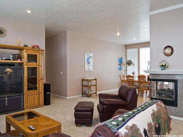 726 N Eagleridge Dr E, Bountiful, UT 84010 — photo 3