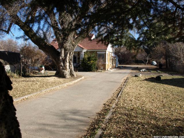 1057 S State St, Clearfield, UT 84015 — photo 6