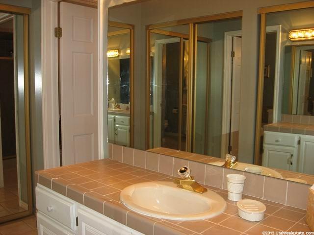 1766 Chelsea Ln, Ogden, UT 84403 — photo 9
