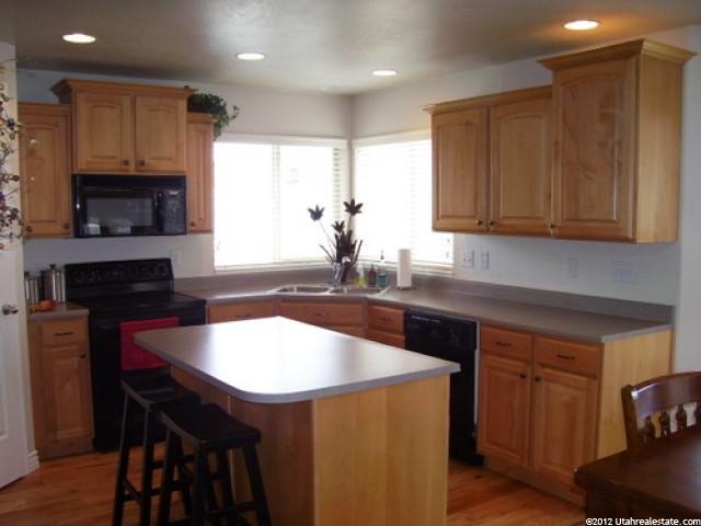 35 E 2250 N, Layton, UT 84041 — photo 4