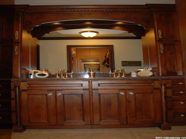 1798 Cornwall Ct, Sandy, UT 84092 — photo 4