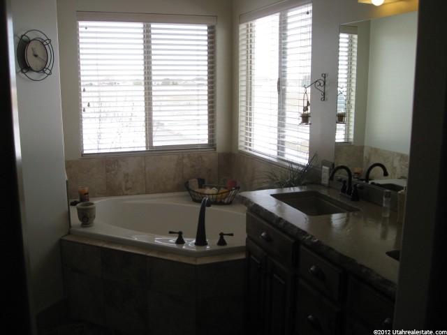 4847 S 5400 W, Hooper, UT 84315 — photo 7