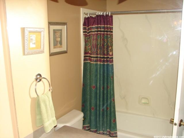 1366 E 2850 N, North Ogden, UT 84414 — photo 11