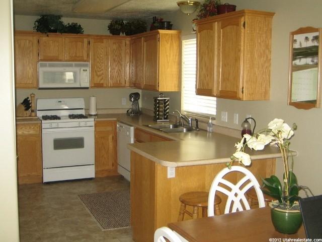 415 S 675 W, Centerville, UT 84014 — photo 4